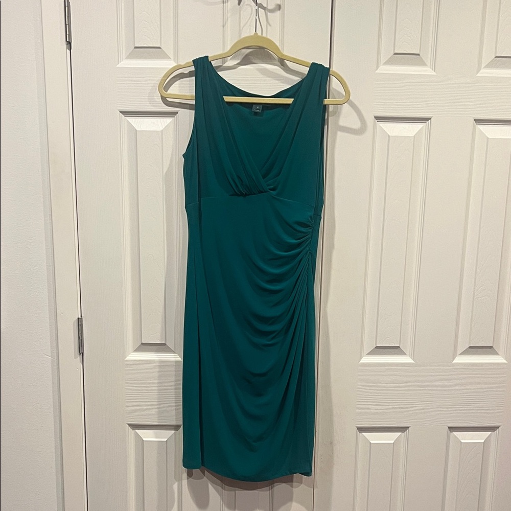 NWT-Elegant Ralph Lauren Emerald Green Sleeveless Dress